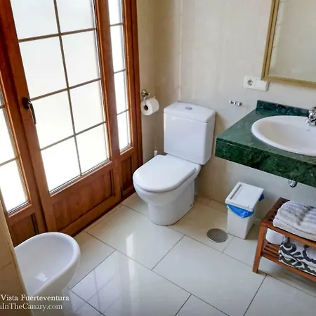 Luxury With Private Heated Pool And Jacuzzi Oceano Willa Playa Blanca (Lanzarote)